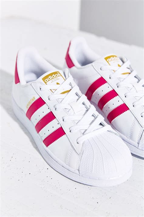 adidas kinderschoenen meisje superstar holografisch|Girls' Superstar adidas Originals Shoes .